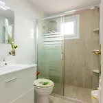 2 Bedroom Awesome In アパート トレビエハ